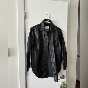 aritzia wilfred ganna vegan leather shirt jacket